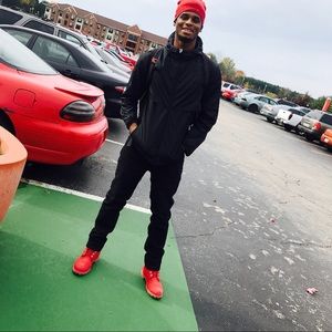 Meet your Posher, Malik